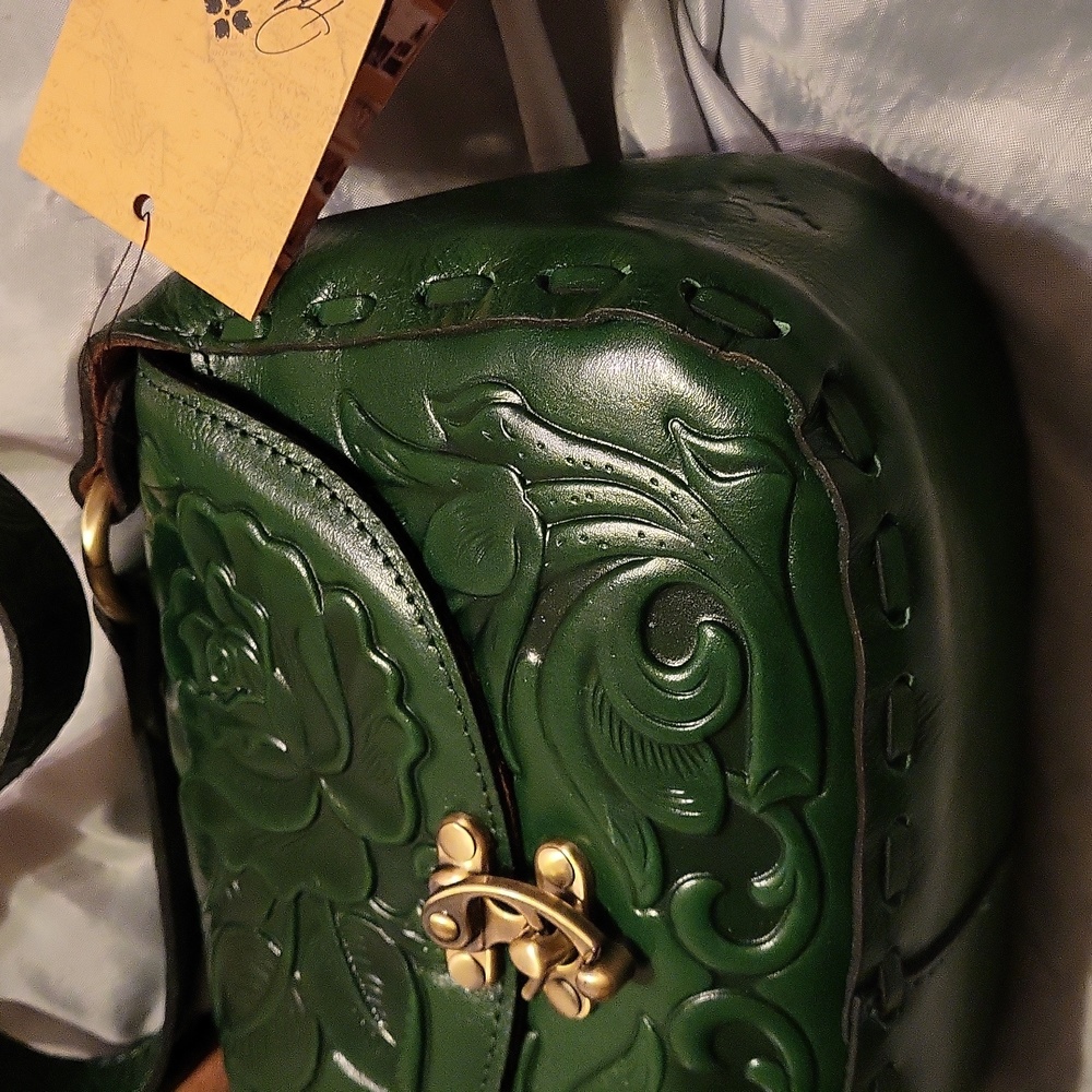 Patricia Nash Micaela soft green rosetool - Picture 2 of 8